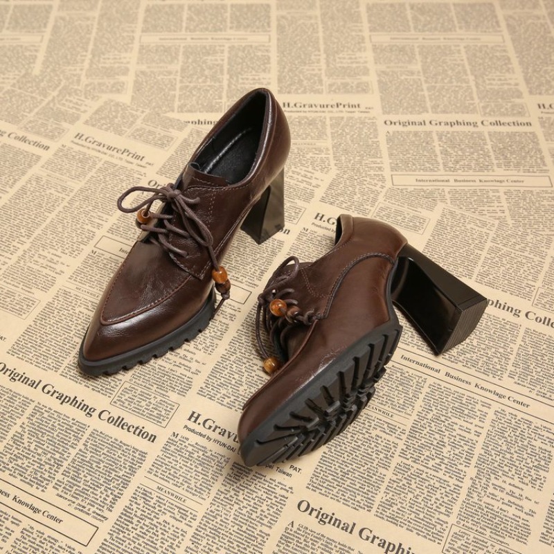 Pump Heel Block - Sapatos de Salto Bloco com Bico