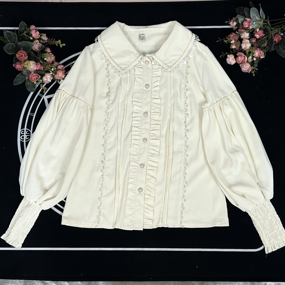 Women Formal Blouses For Evening Wear - Camisa Lolita com Gola de Boneca