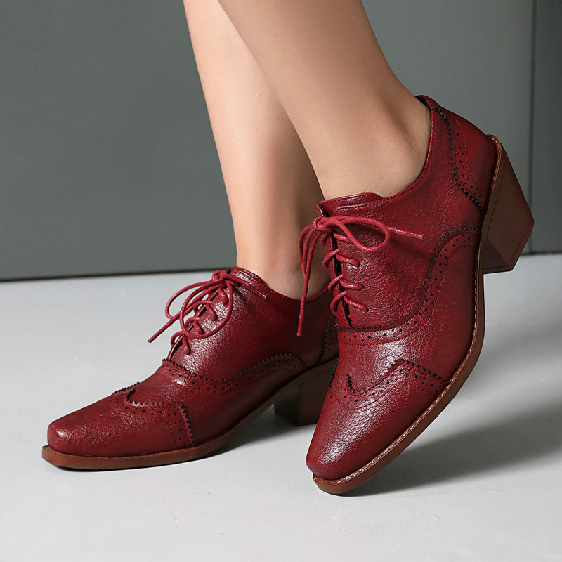 Sapatos Oxford Femininos com B - Pump Heel Block avaliação e preço
