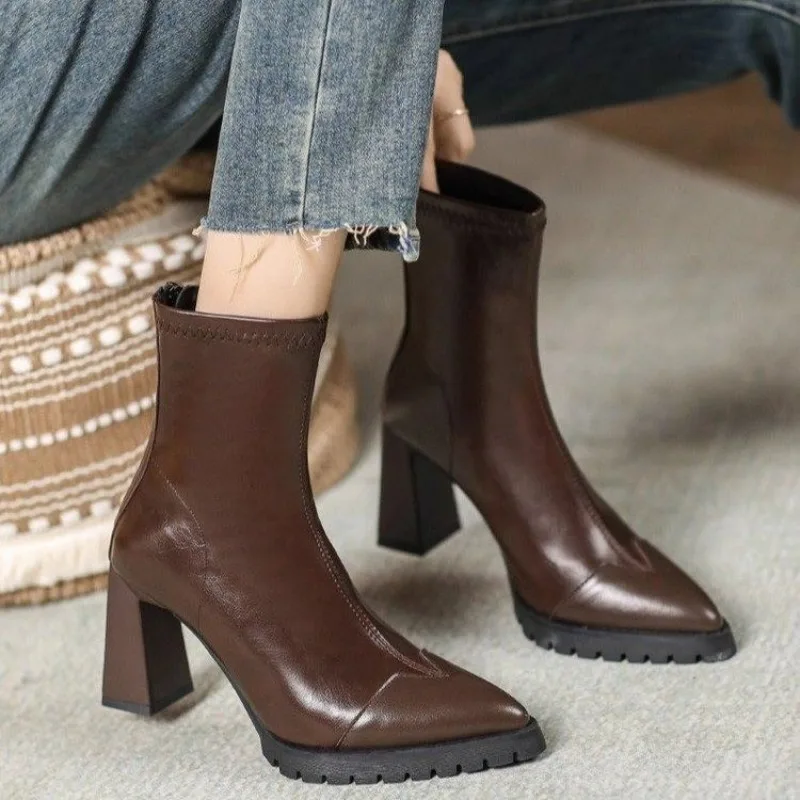 Botas apertadas francesas de b - Pump Heel Block avaliação e preço