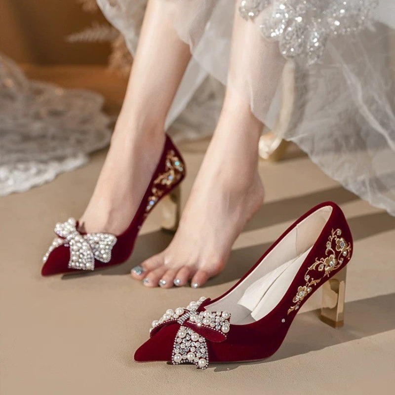 Sapatos femininos de salto blo - Pump Heel Block avaliação e preço